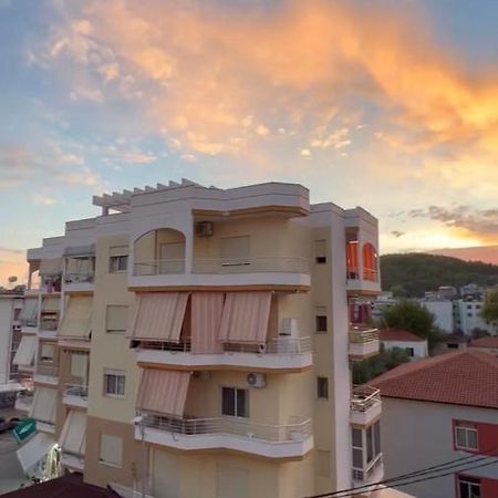 Central Apartament Himare Exterior photo