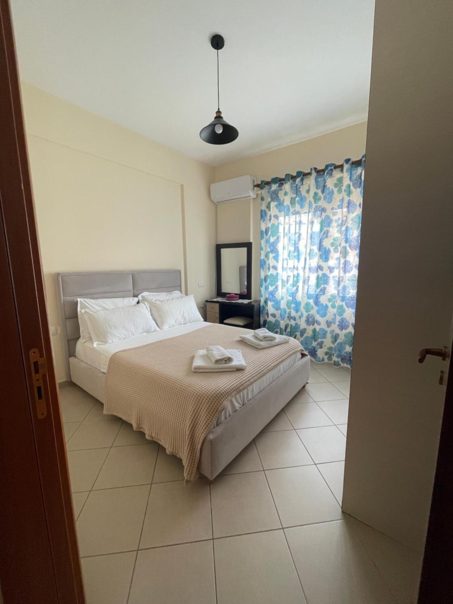 Central Apartament Himare Exterior photo