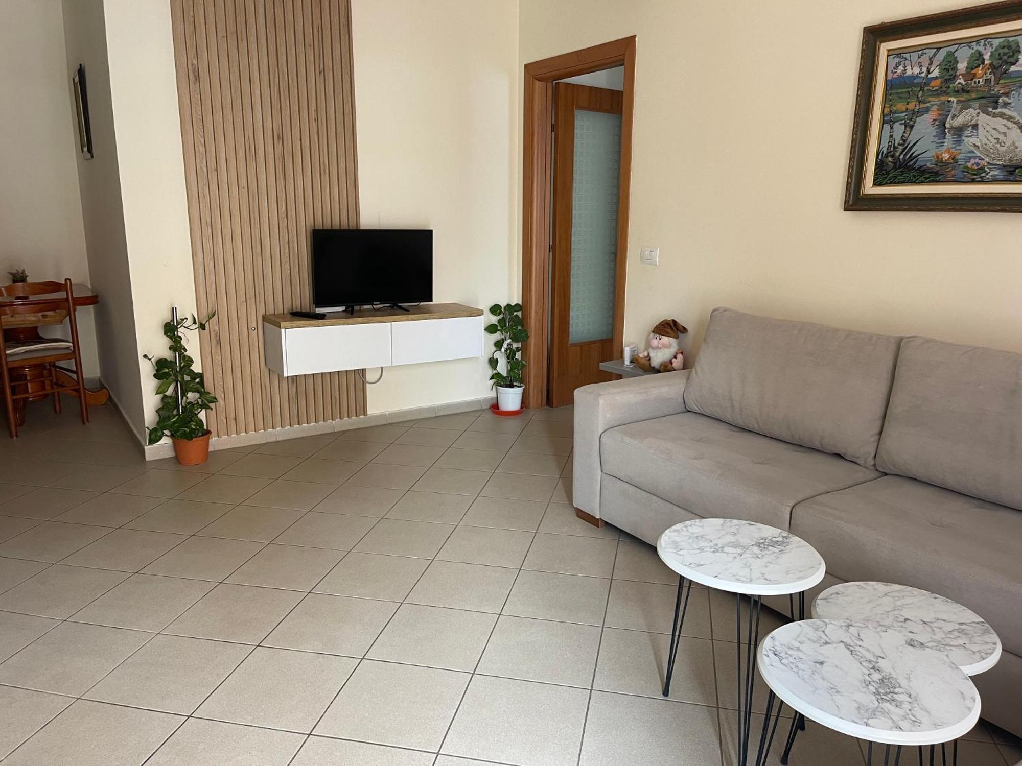 Central Apartament Himare Exterior photo